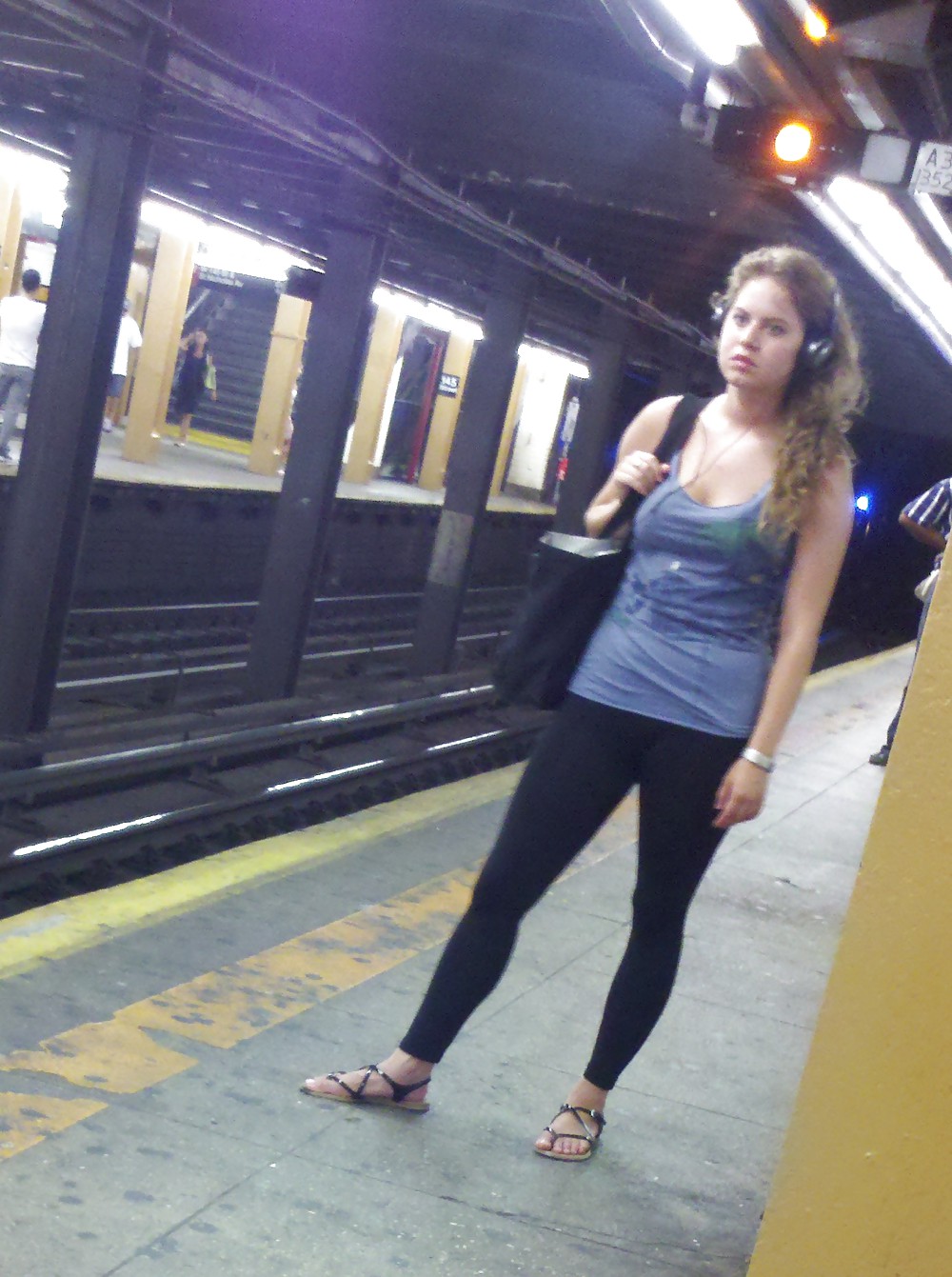 New York Subway Girls 20 #5169572