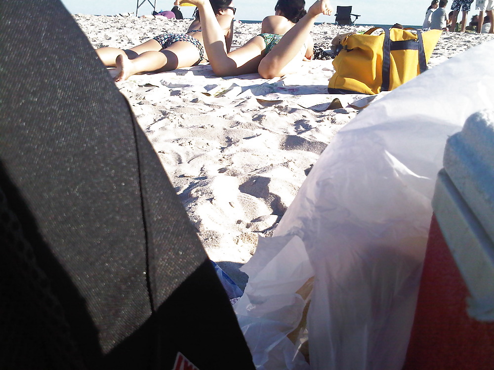 Asians Verlegung Am Strand #1338441