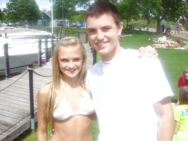 Gorgeous babe! plz dirty comment #1378039