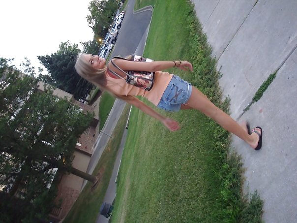 Gorgeous babe! plz dirty comment
 #1378192