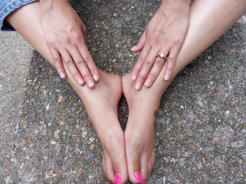 ホットなピンクの足指 #2
 #3929282