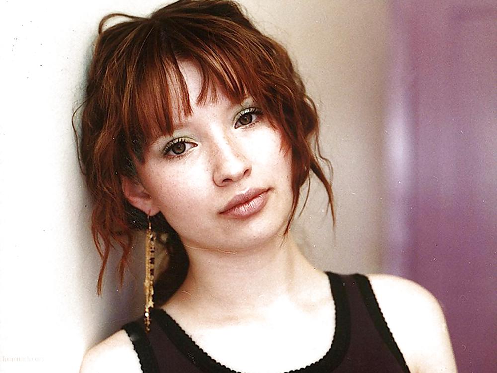 Emily Browning #18031361