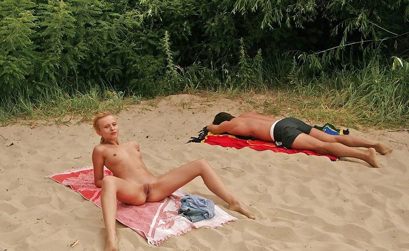 Die Schönheit Der Amateur Strand Nudisten #14881107