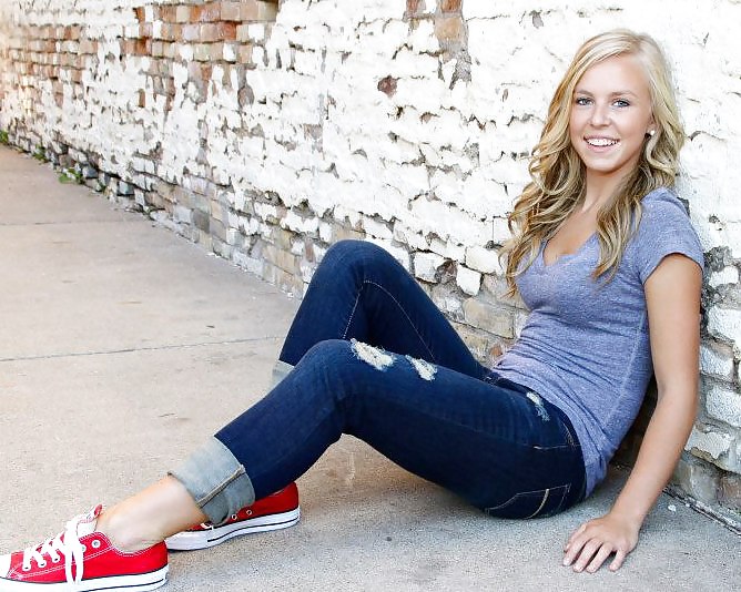 Random sluts 1
 #21084675