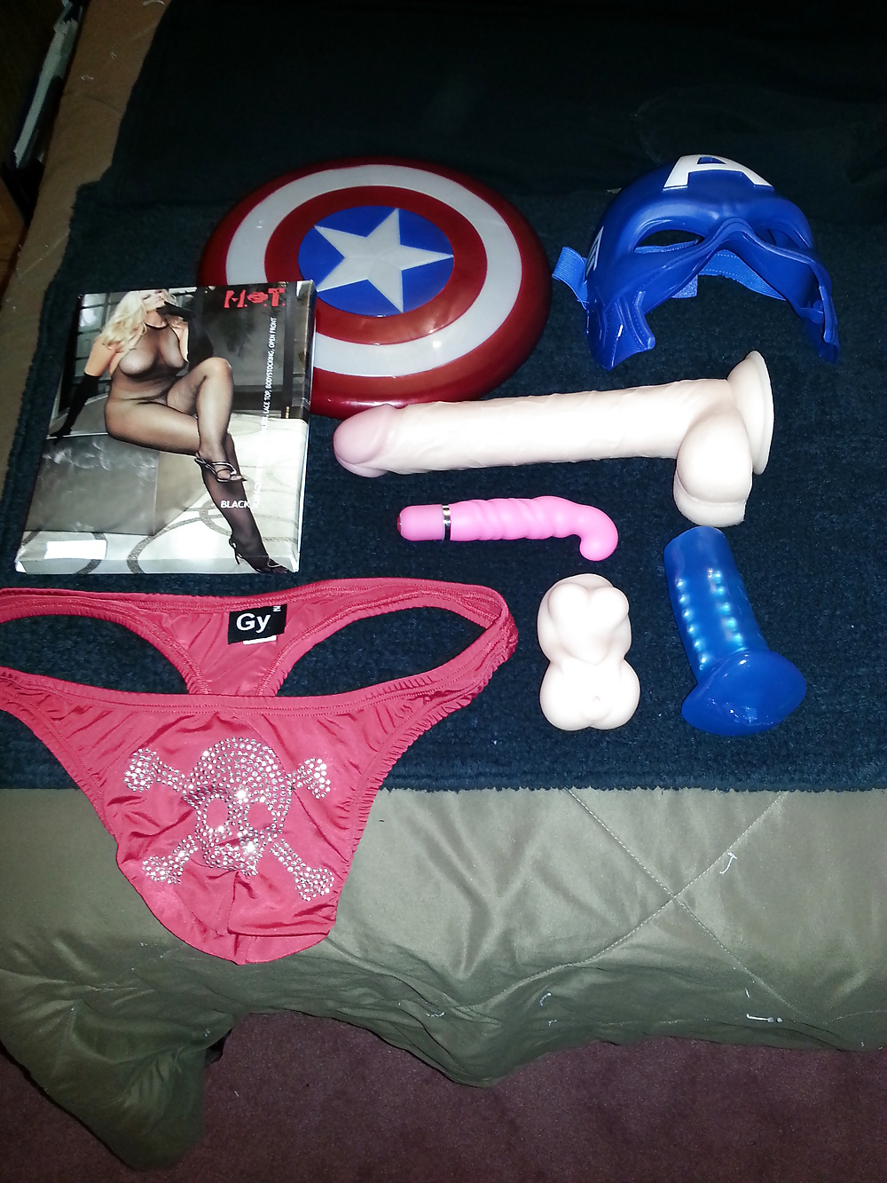 Nuevos juguetes sexuales
 #21607438