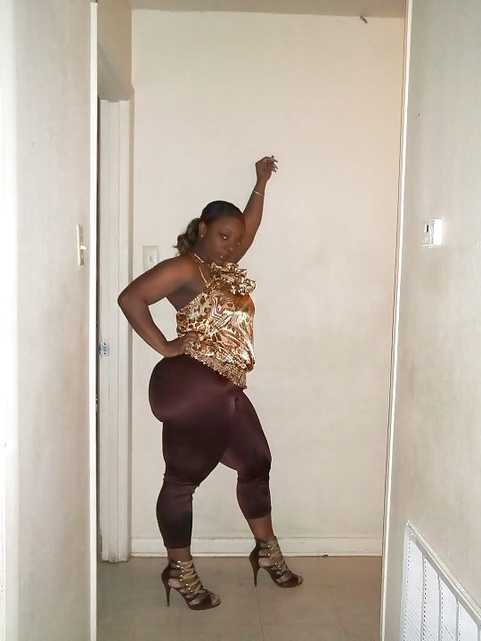 big booty girl damnuploaded by andrewbbwlover
 #480088