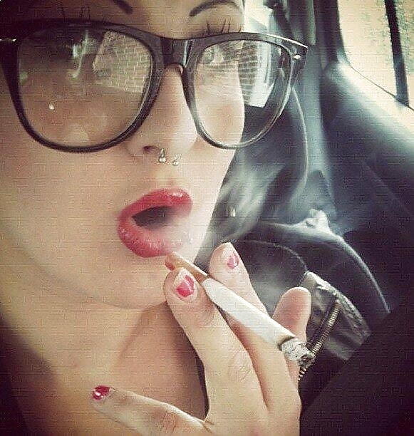 Smokin Twits
 #21564682