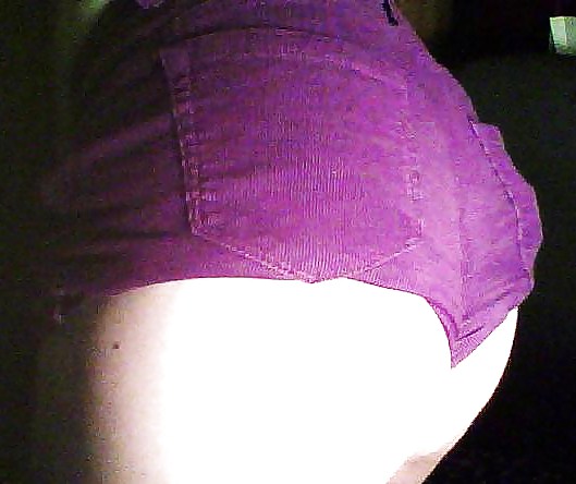 Mon Cul Dans De Nouveaux Short Violet! #14216852