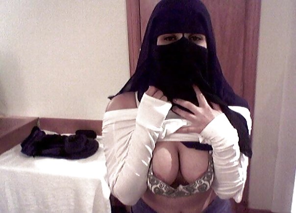 Sexy arab, iranian, dubai, turkish girls 15 #21645375