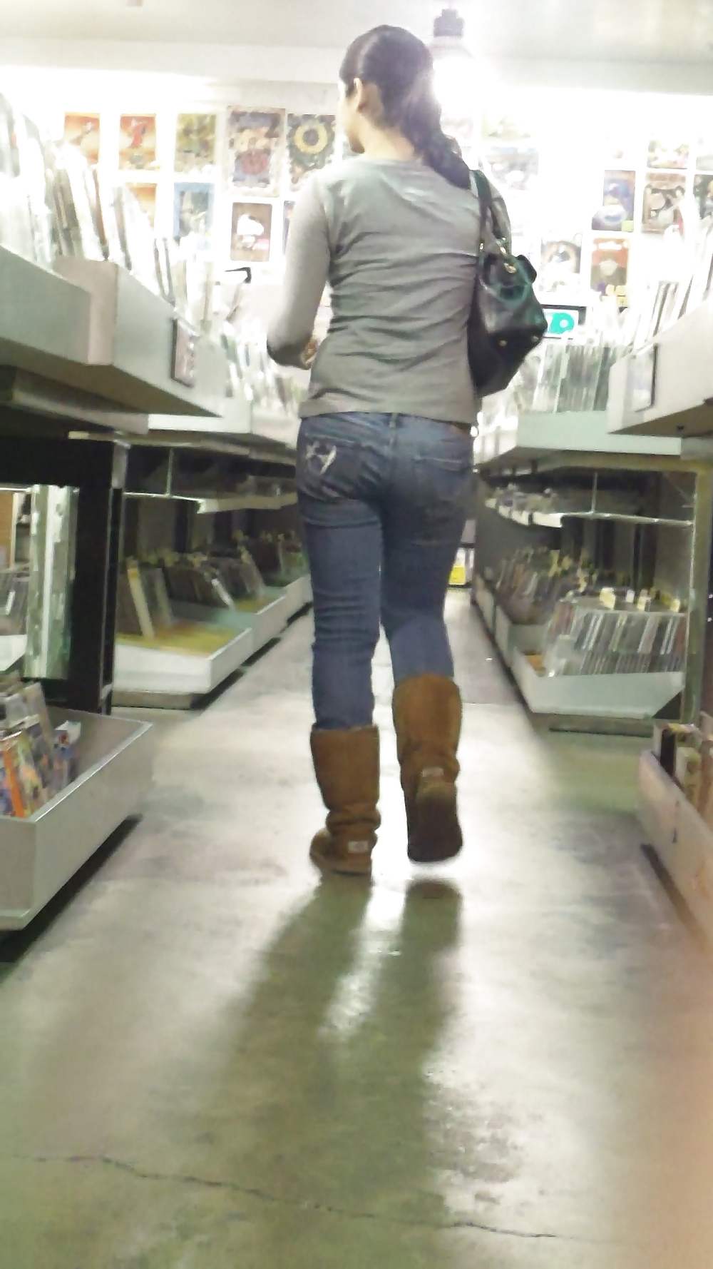 Young teen butts & ass at the store #21241519