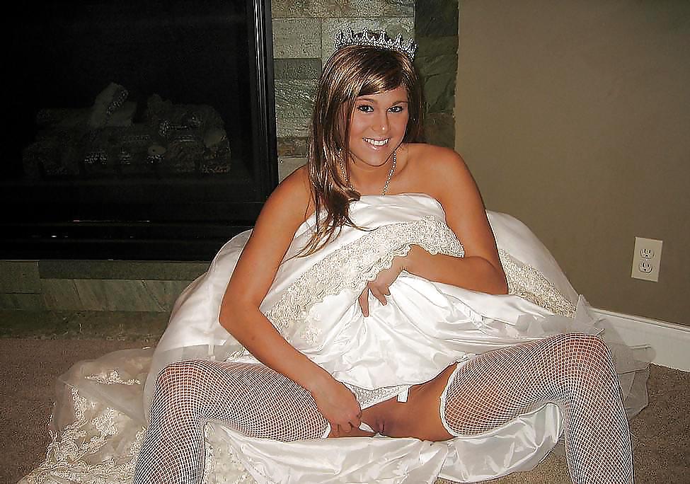 Here CUMS The Bride 01 #21053685