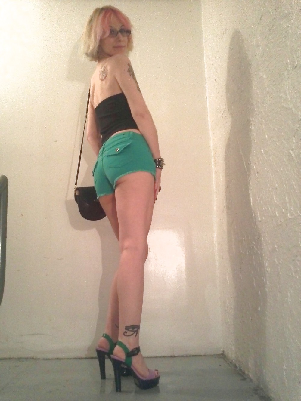 Kissra, Sexyslut #19720665