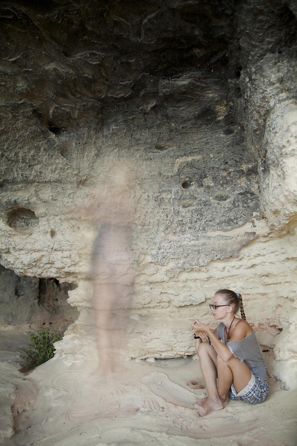 Deux Filles Magnifiques Dans La Nature #21119482