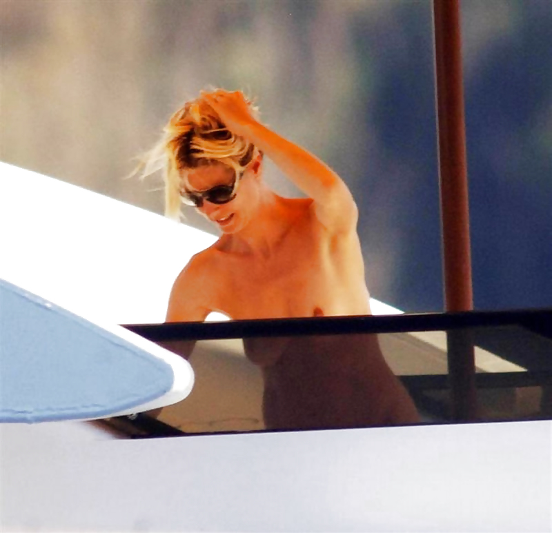 Heidi Klum New Topless Sunbathing on a Yacht #4755424