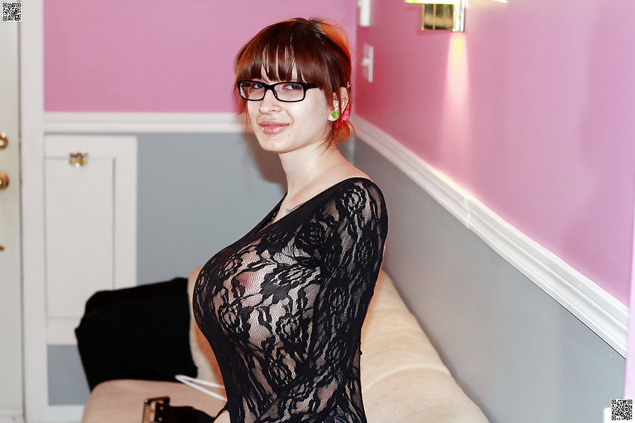 Ariane: stripper de tetas falsas 
 #17780005