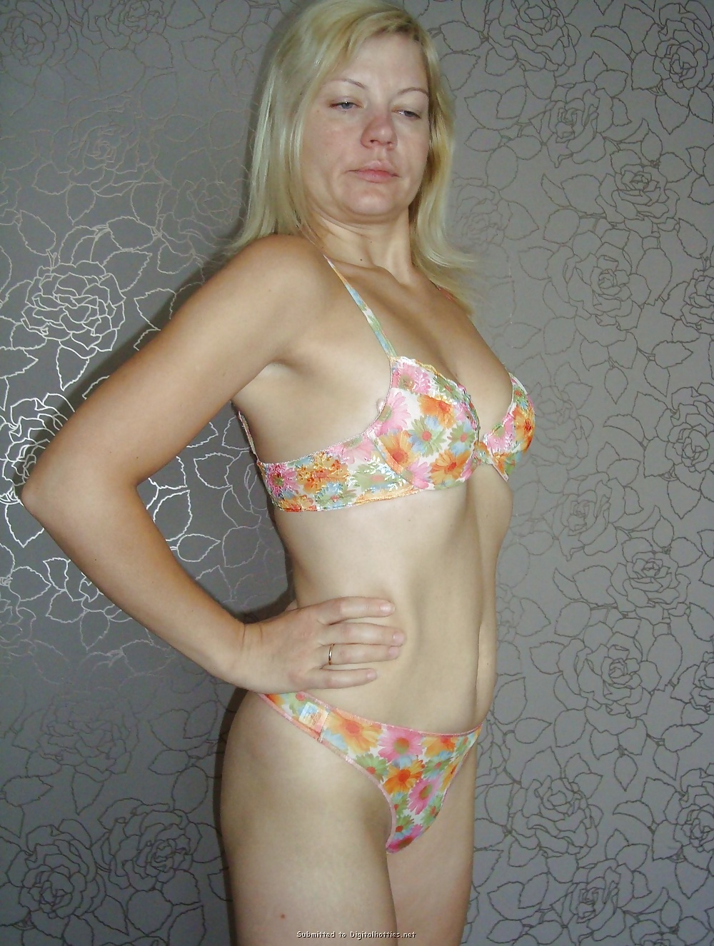 Hot RUSSIAN milf #4395192