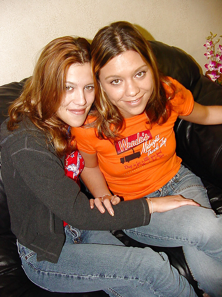 Alicia - junto con twingirl ashley
 #4627124