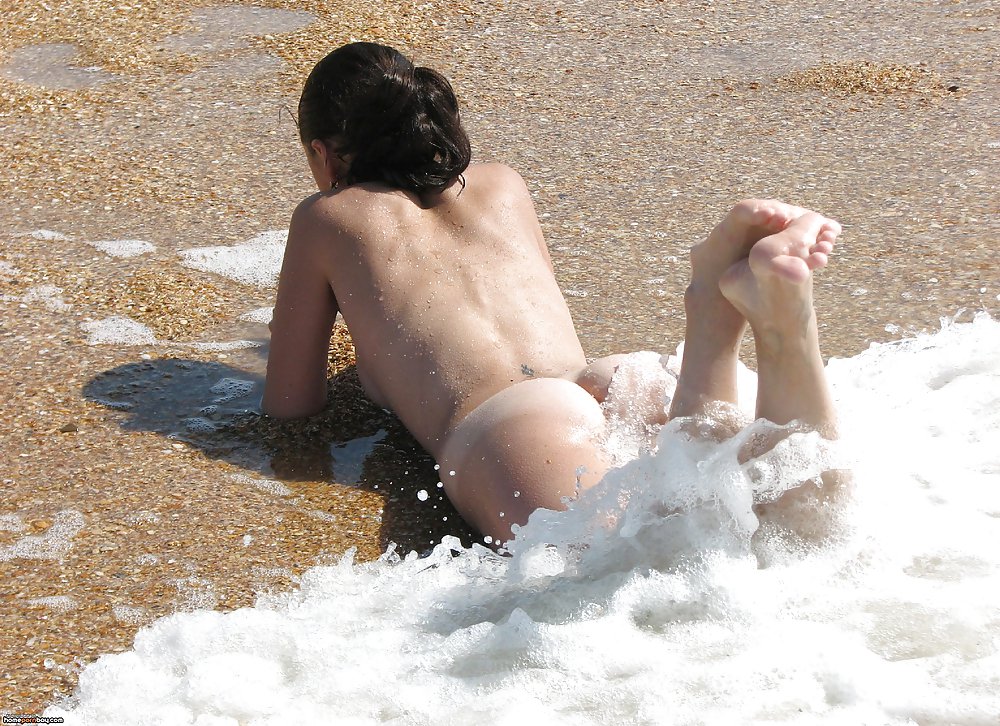 Amateur Seins Nus Teen Gf à La Plage #19912517