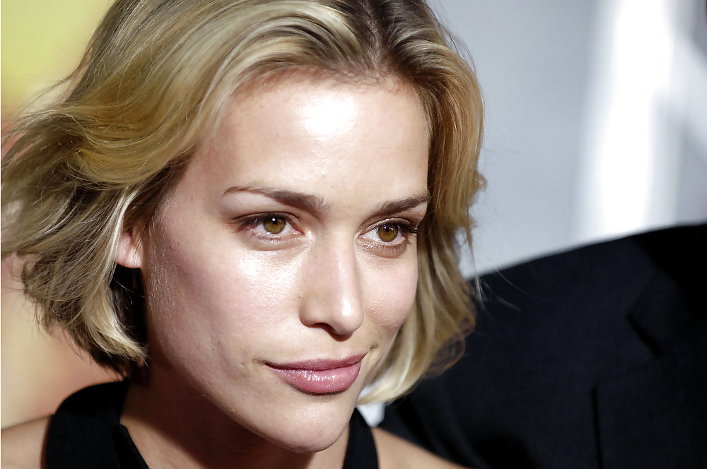 Piper Lisa Perabo #11925620