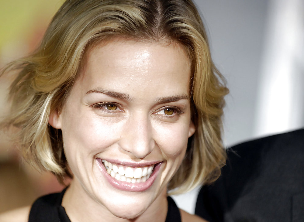 Piper Lisa Perabo #11925631