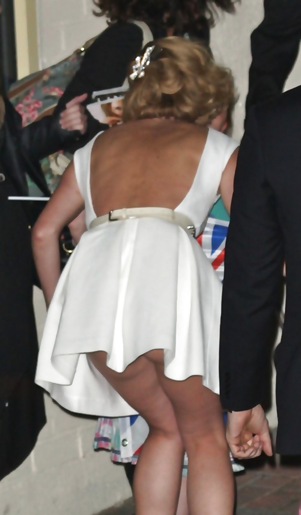 Oops Celeb Et Upskirts 7 Par Twistedworlds #14553391