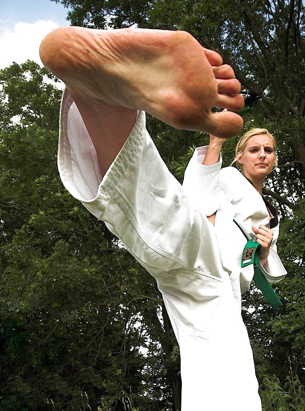 Feet art martial #22487975