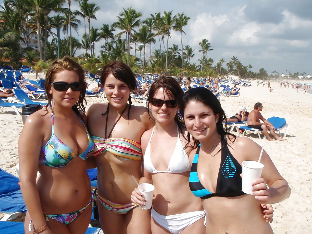 Those turnin' on those turnin' on the bitches #18170908