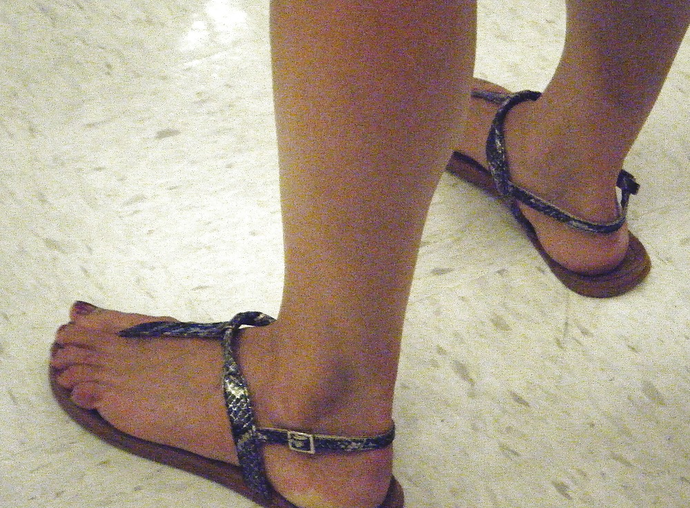 Pretty Women's Feet in Strappy Heels - No Trannies #1127962