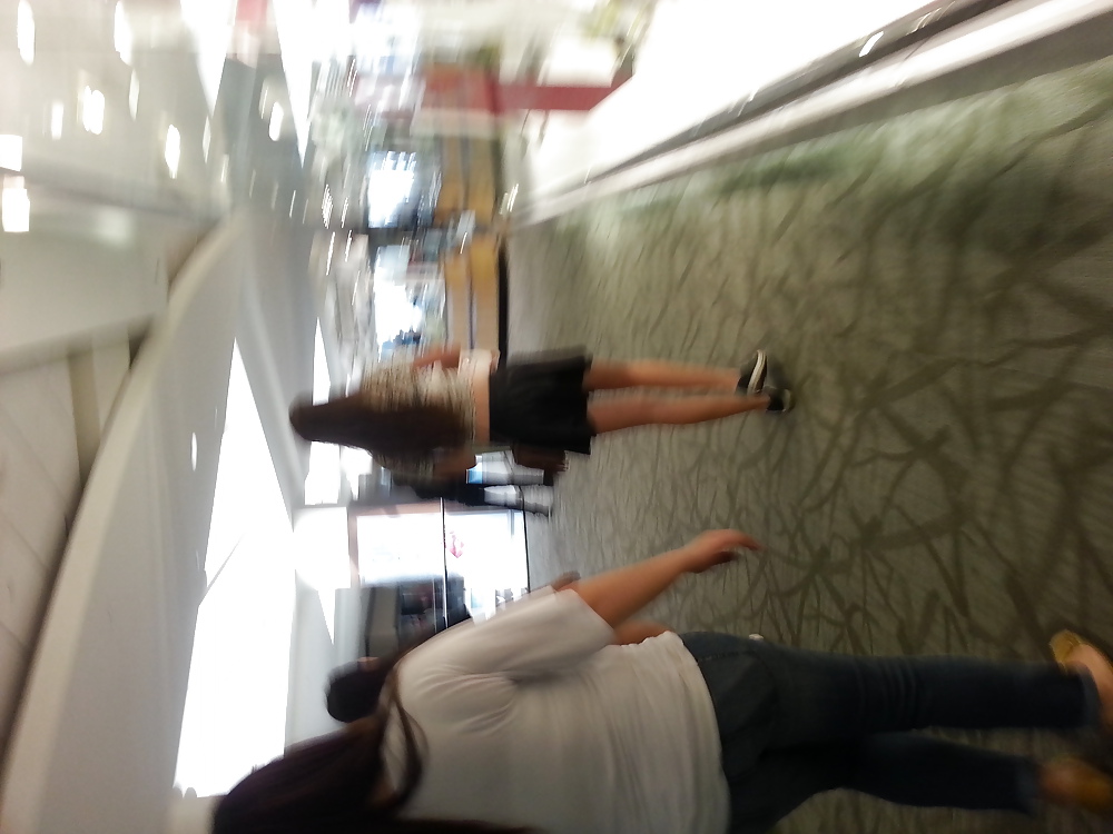 Compras en el centro comercial
 #18134416