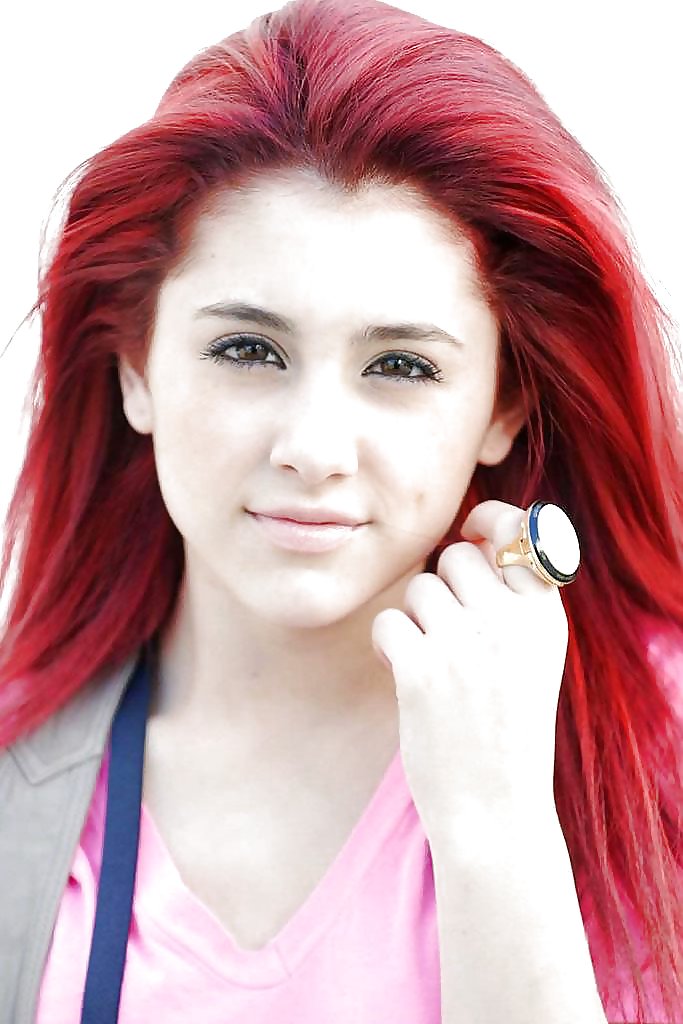 Ariana grande
 #11539402