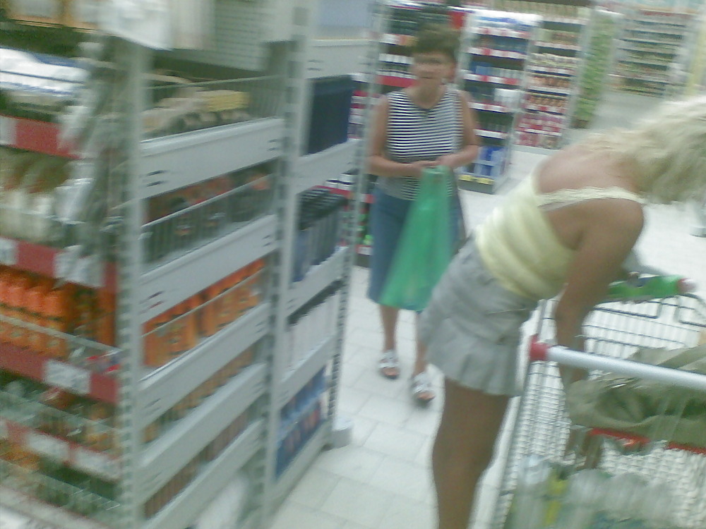 Upskirt Dans Les Supermarchés Roumanie #1318880