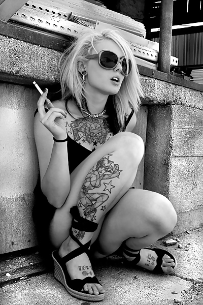 Smoking Girls #9410195