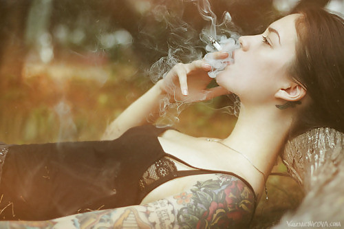 Smoking Girls #9410288