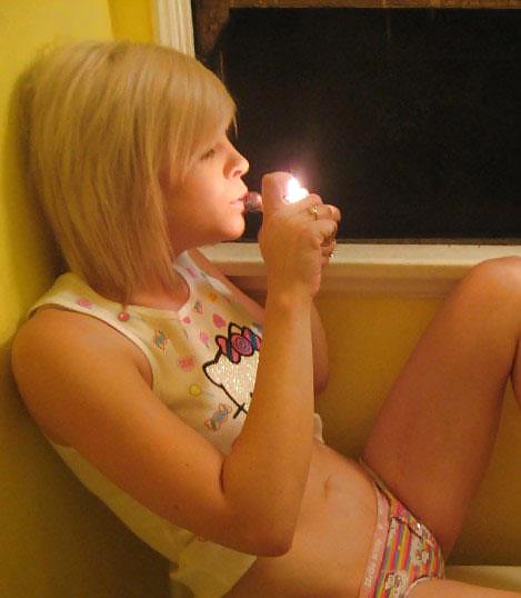 Smoking Girls #9410332