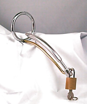 Caged Hähne, Hahnrei Penis In Käfigen #11644053