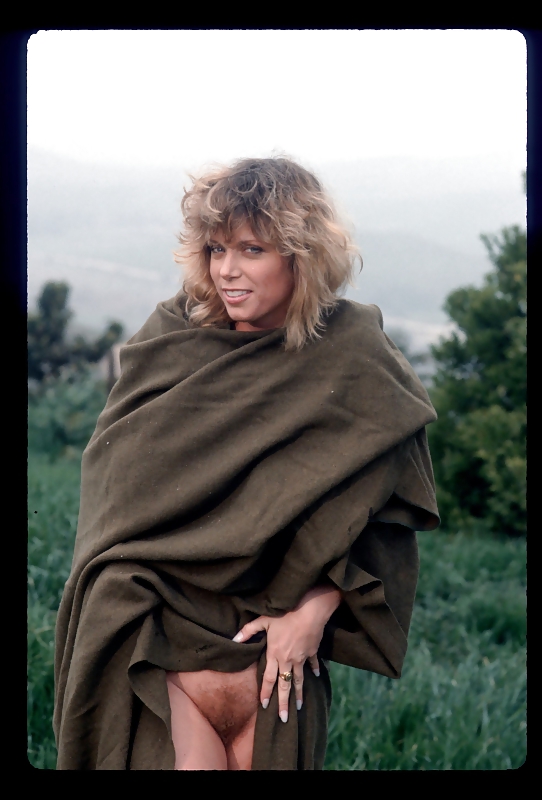 LESBIAN SOLDIERS #3966676