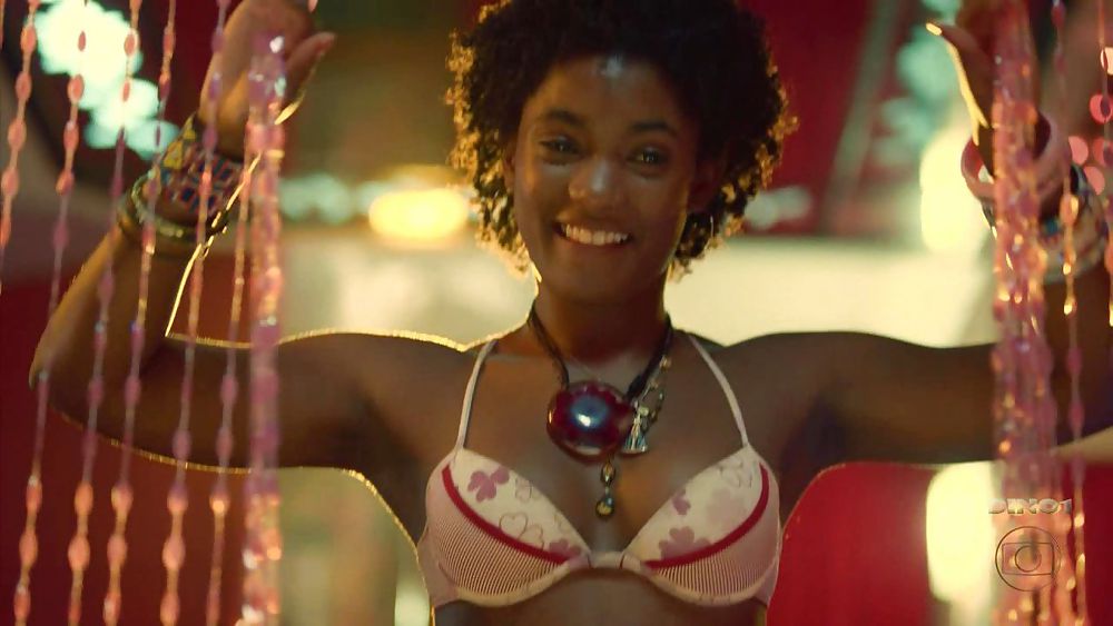 Fotos de chicas mezcladas
 #15948205