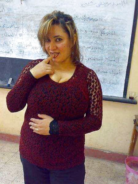 Chubby & sexy Arab teacher 