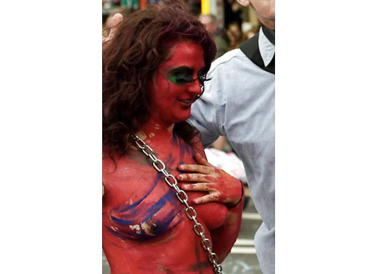 Desnudo pintado damas en público galería fetiche 5
 #17553070
