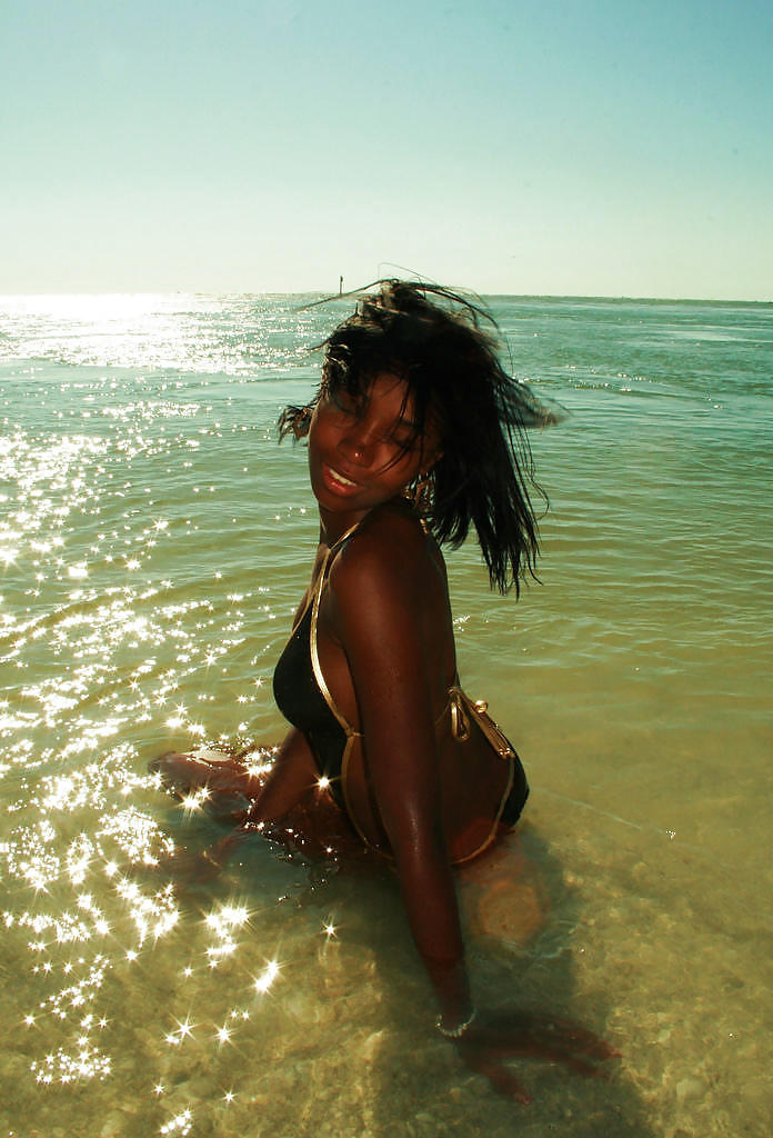 CUTE BLACK TEENS ON THE BEACH I #8002642