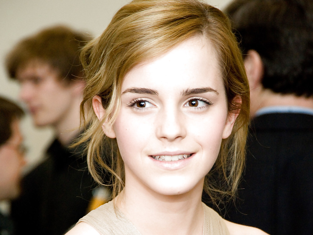 Emma watson
 #18530959