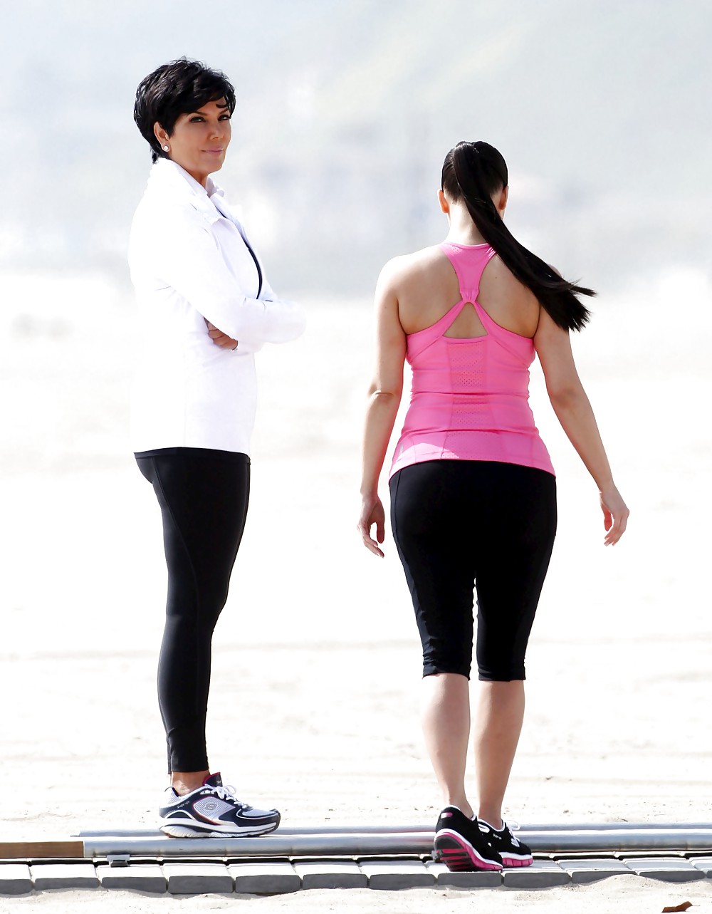 Kim kardashian skechers commercial set in santa monica
 #3480526