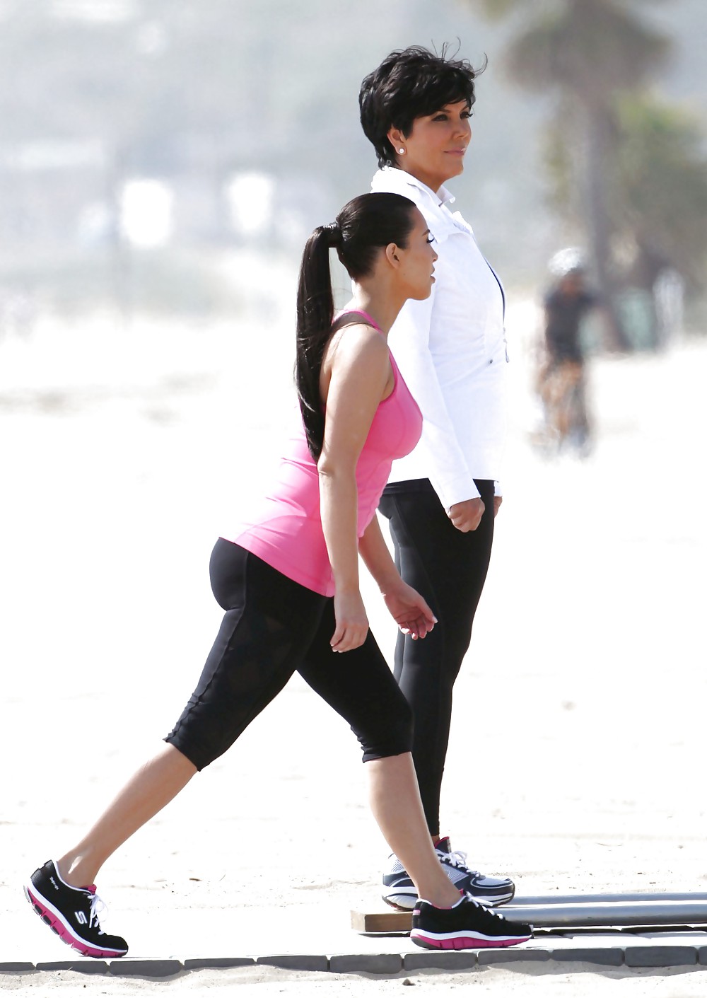 Kim Kardashian Skechers Commercial Set in Santa Monica #3480687