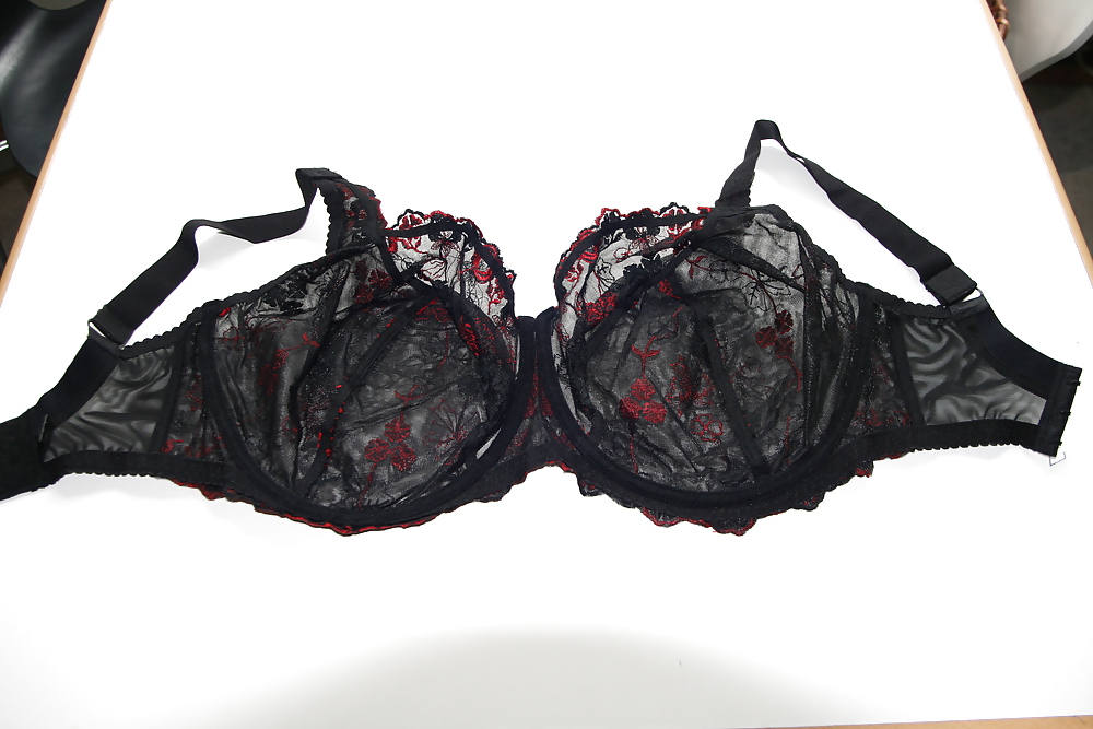 H and J cup bra from my possess sequence