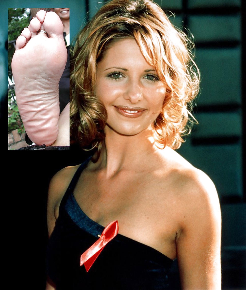 Sarah Michelle Gellar + Feet #15914703