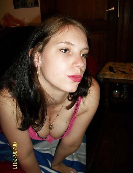 FRENCH SLUT - New horny young amateur bitch 2011 - Angelique #6179841