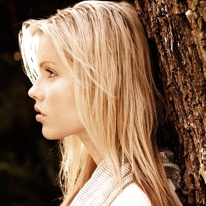 Claire Holt from The Vampire Diaries #9761116