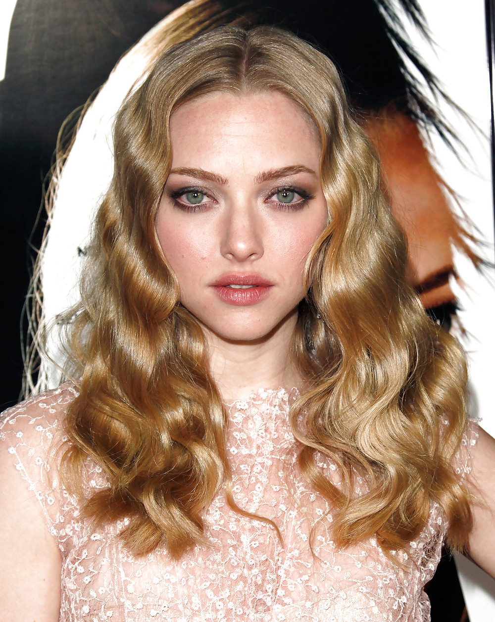 Amanda Seyfried #21352997