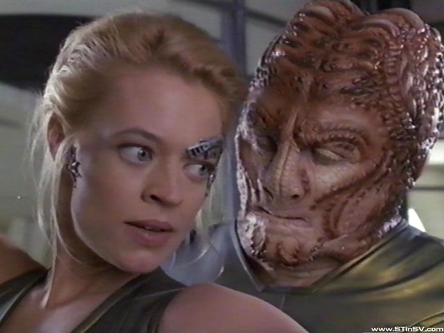SEXIEST GIRL ROM THE UNIVERSE - SEVEN OF NINE #6838273