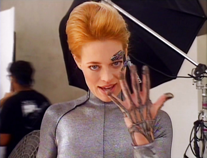 SEXIEST GIRL ROM THE UNIVERSE - SEVEN OF NINE #6838332